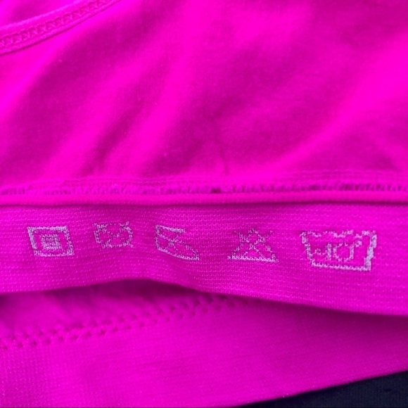 NWOT Fuchsia, padded bra with adjustable straps. One Size - Picture 6 of 7